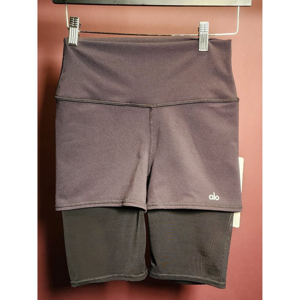 Alo Yoga High Waist Lavish Biker Short Black - Small - NWT